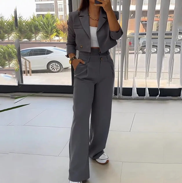 Ensemble deux pièces décontracté avec pantalon taille haute