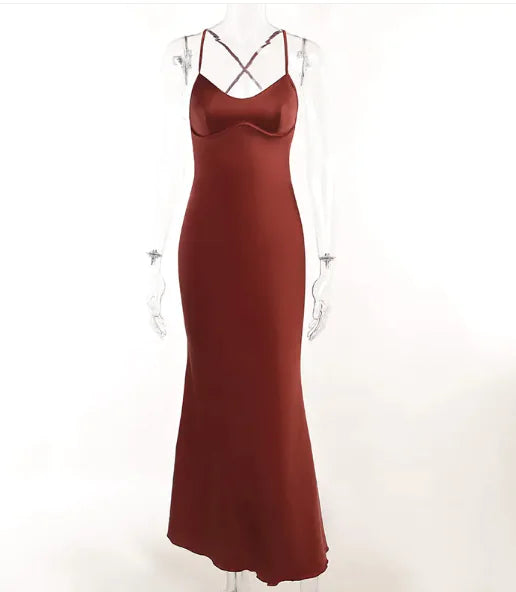 Robe longue portefeuille ajustée dos nu