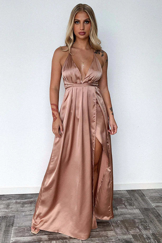 Robe maxi cache-cœur sans manches