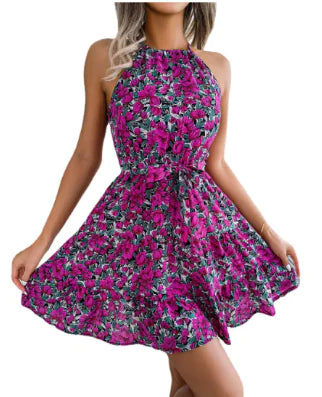 Robe plissée fleurie avec ourlet à volants