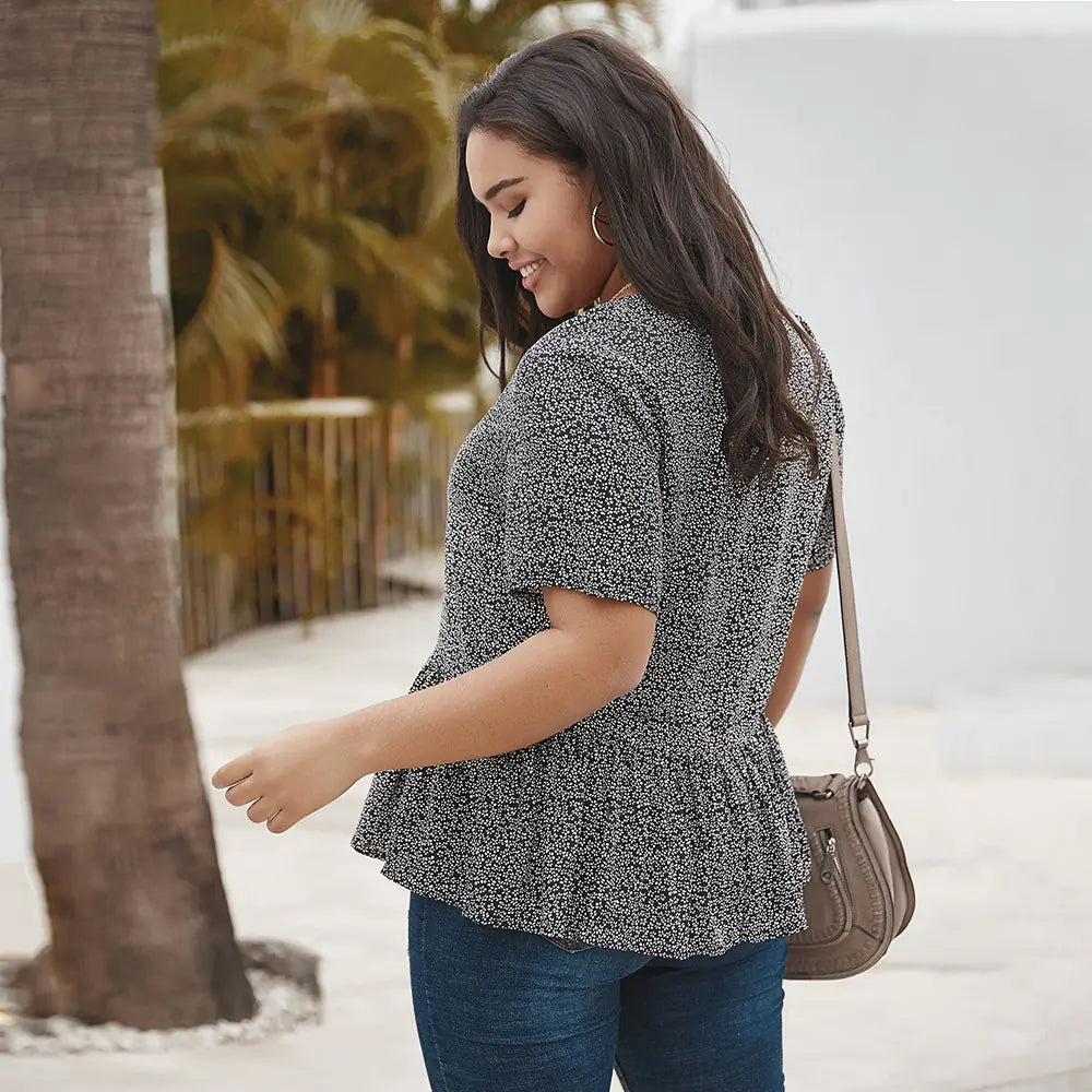 Hauts et chemises à manches courtes pour femmes grandes tailles