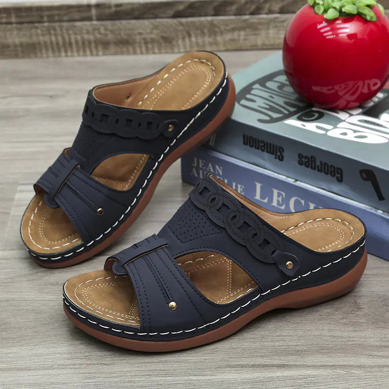 Chaussures romaines à talon compensé et bout rond pour femmes