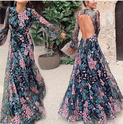 WOLFF Vintage Floral Backless Maxi Dress (One Piece)