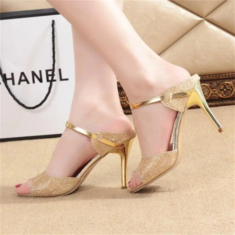 Talons coréens glamour à bouche de poisson