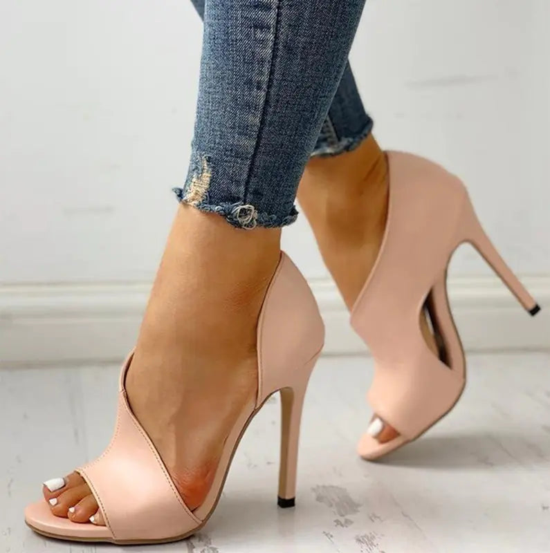 Talons hauts chics pour l'été