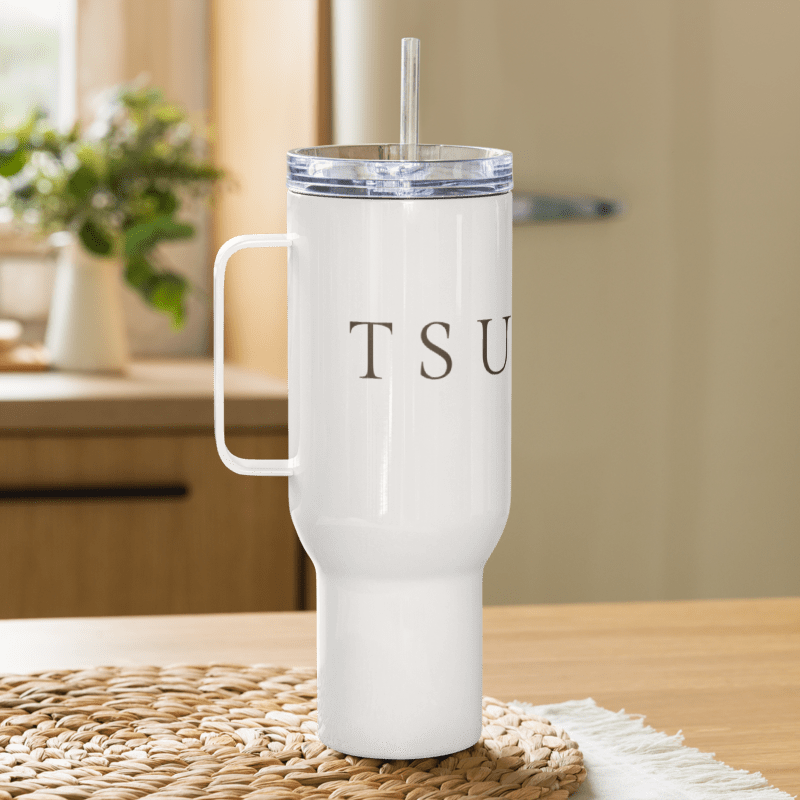 Travel mug with handle