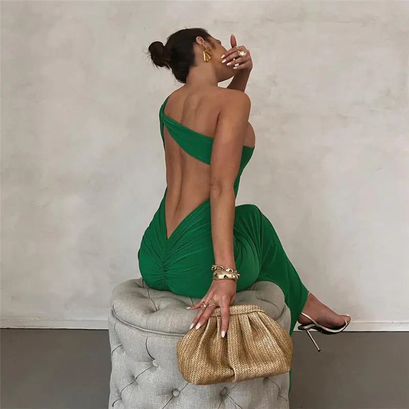 Robe à épaules dénudées