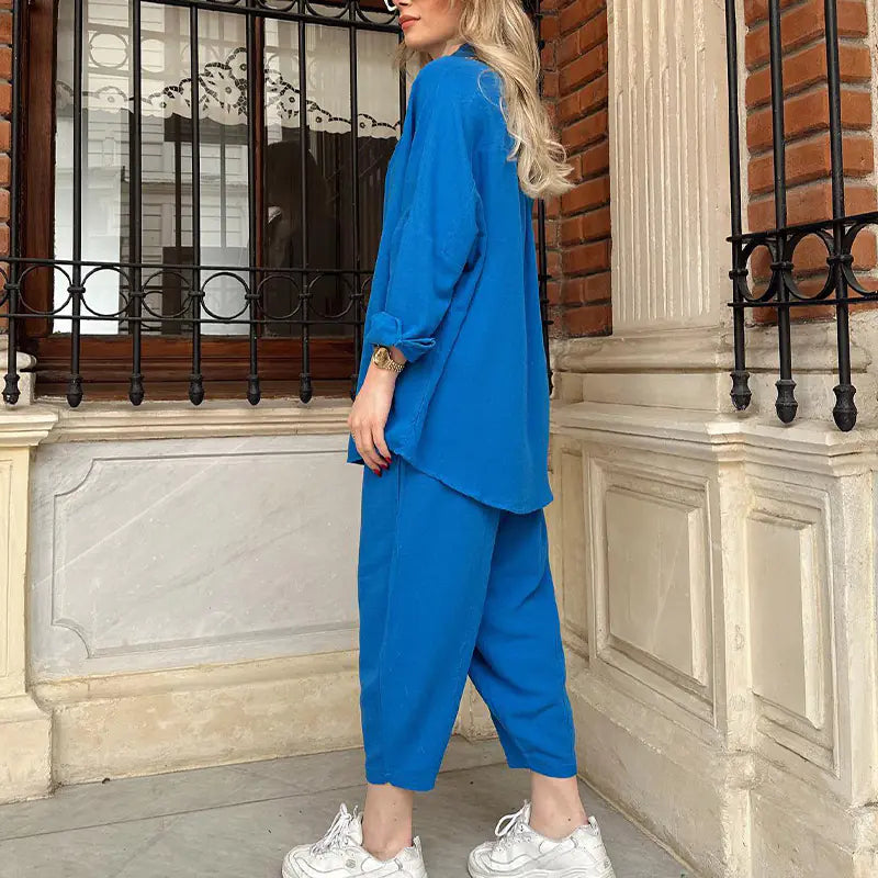 Ensemble deux pièces décontracté à la mode avec chemise et pantalon