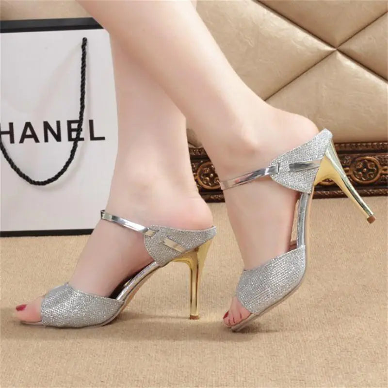 Talons coréens glamour à bouche de poisson