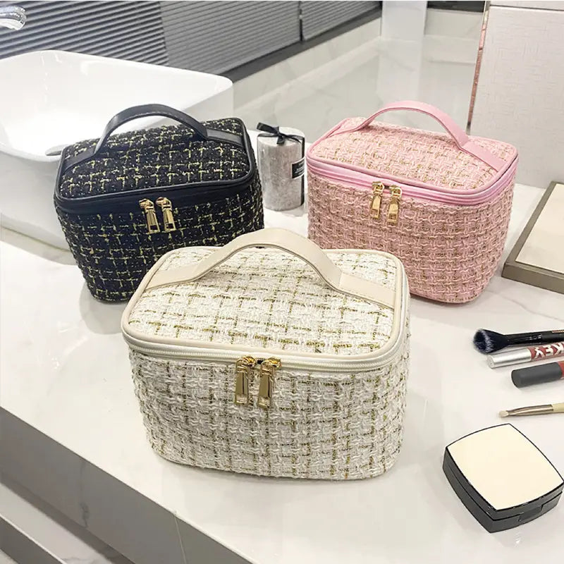 Trousse de maquillage de grande capacité pour femme, idéale pour le rangement en voyage