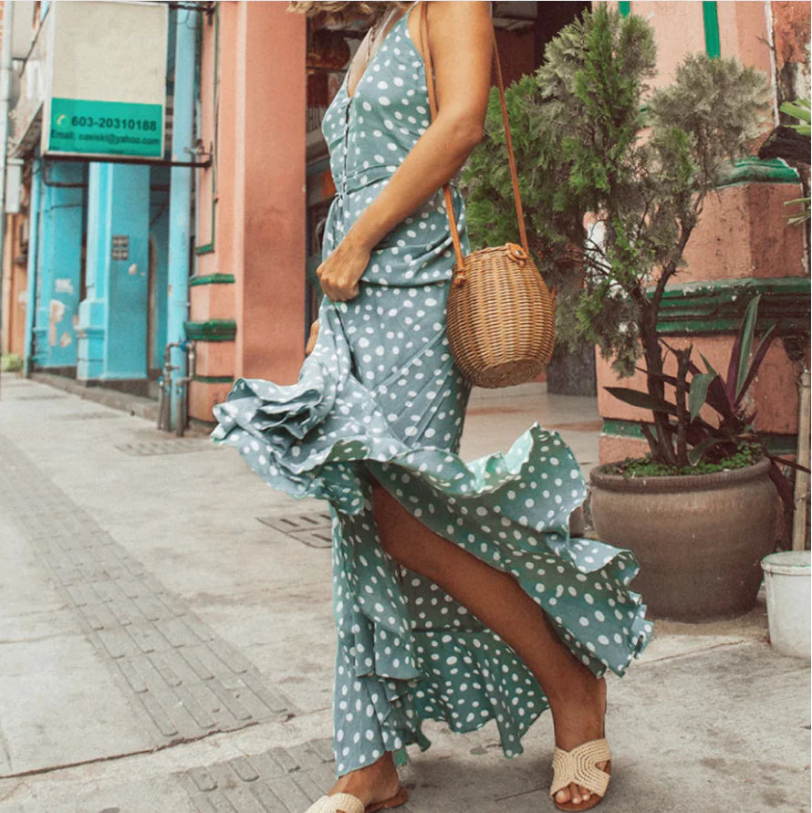 Robe de plage bohème à pois et volants