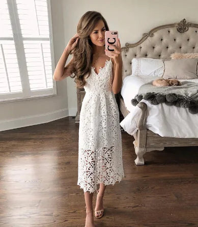 Robe en dentelle à motif floral creux (longueur mi-longue)