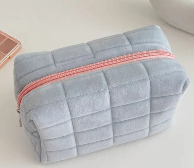 Trousse de maquillage style coréen en forme de nuage doux